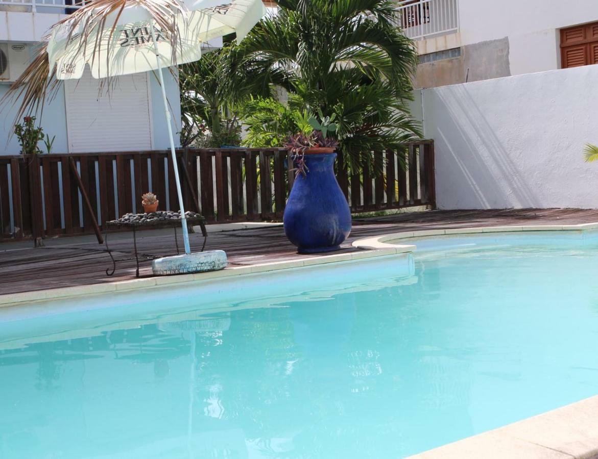 Bed & Breakfast 6 Suites Piscine Et Plage Pointe Faula Le Vauclin Exteriör bild