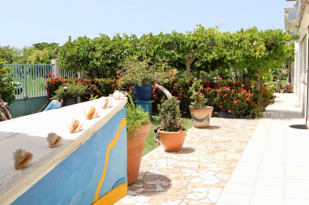 Bed & Breakfast 6 Suites Piscine Et Plage Pointe Faula Le Vauclin Exteriör bild